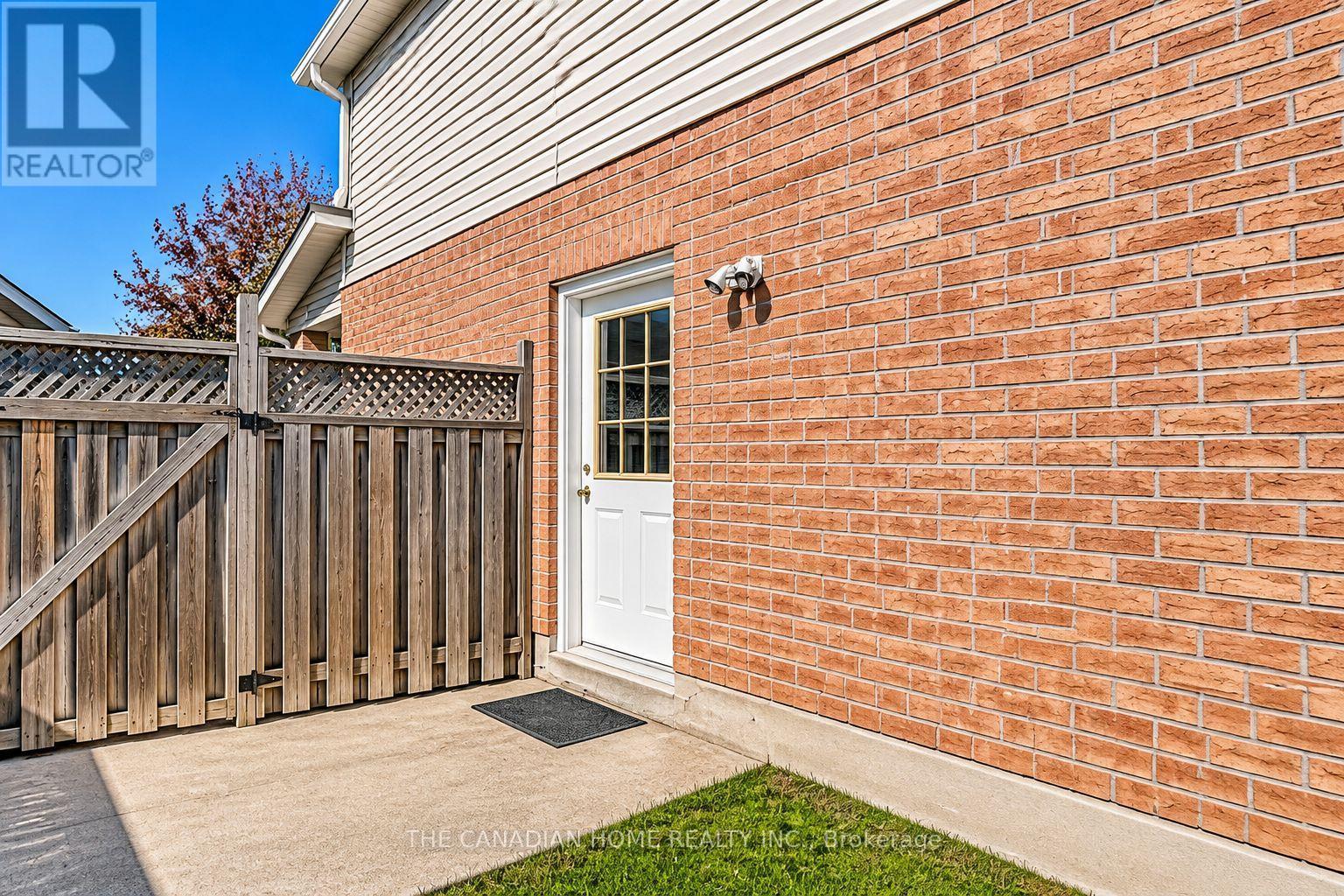 10 Dunvegan Crescent, Brampton (Fletcher's Meadow), Ontario  L7A 2Y3 - Photo 44 - W14109914
