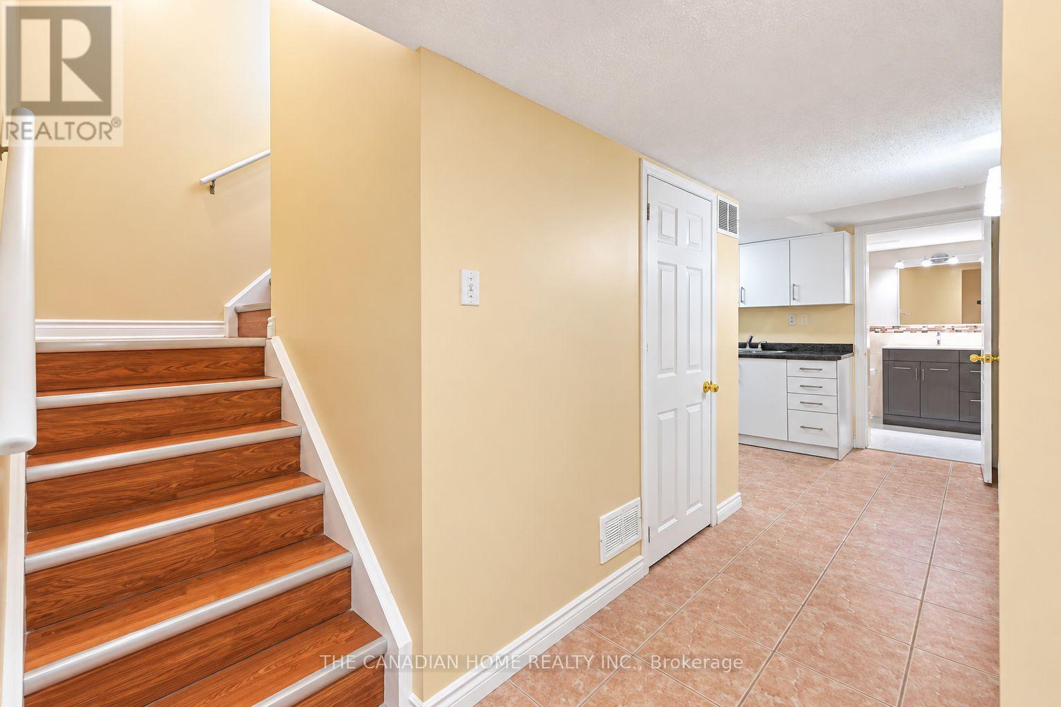 10 Dunvegan Crescent, Brampton (Fletcher's Meadow), Ontario  L7A 2Y3 - Photo 45 - W14109914