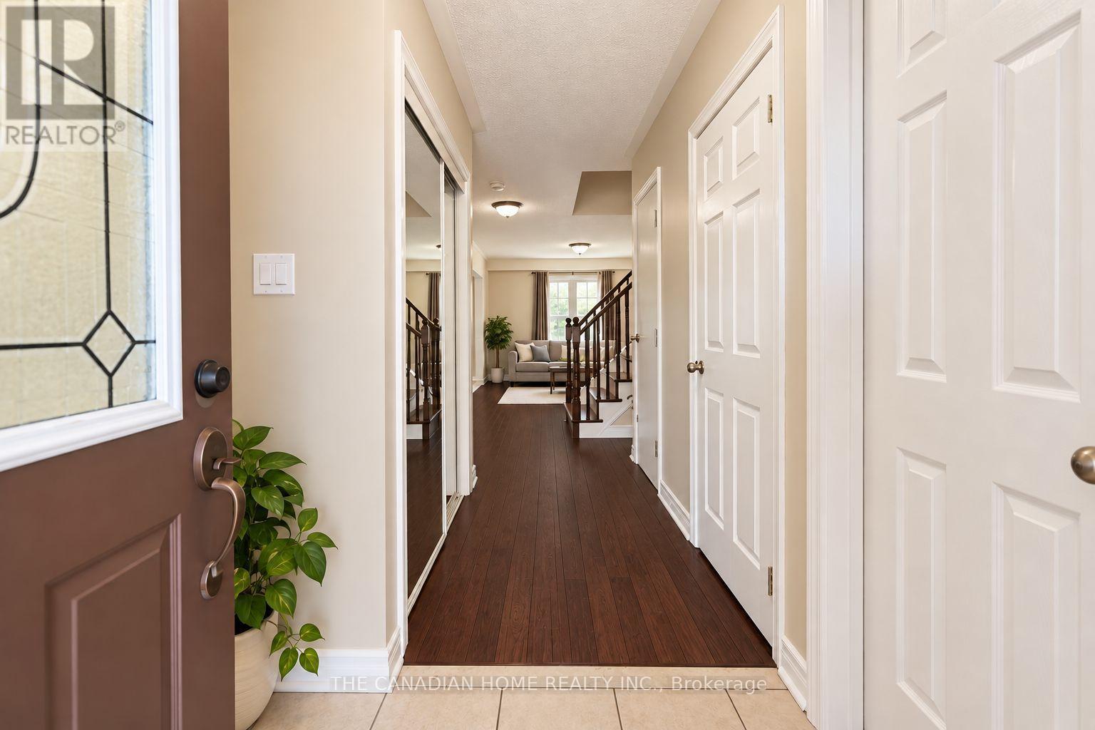 10 Dunvegan Crescent, Brampton (Fletcher's Meadow), Ontario  L7A 2Y3 - Photo 8 - W14109914