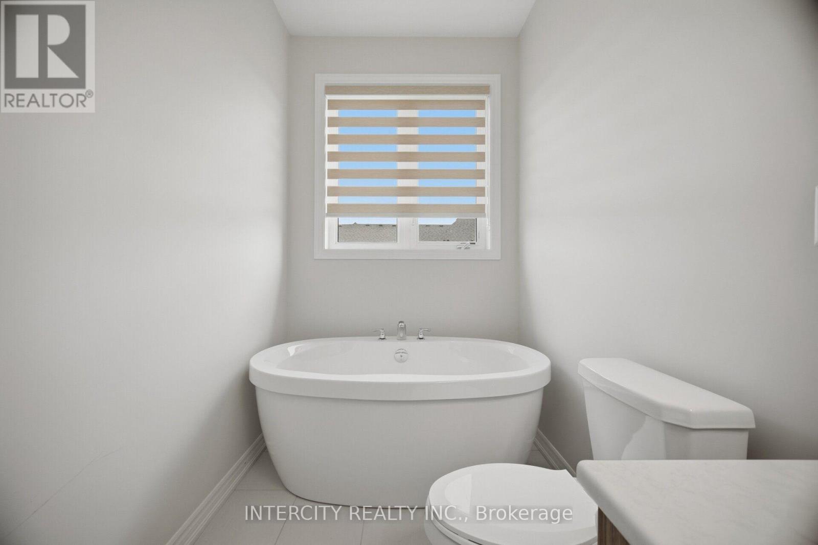 1378 National Common, Burlington (Tyandaga), Ontario  L7P 0V6 - Photo 32 - W14109926