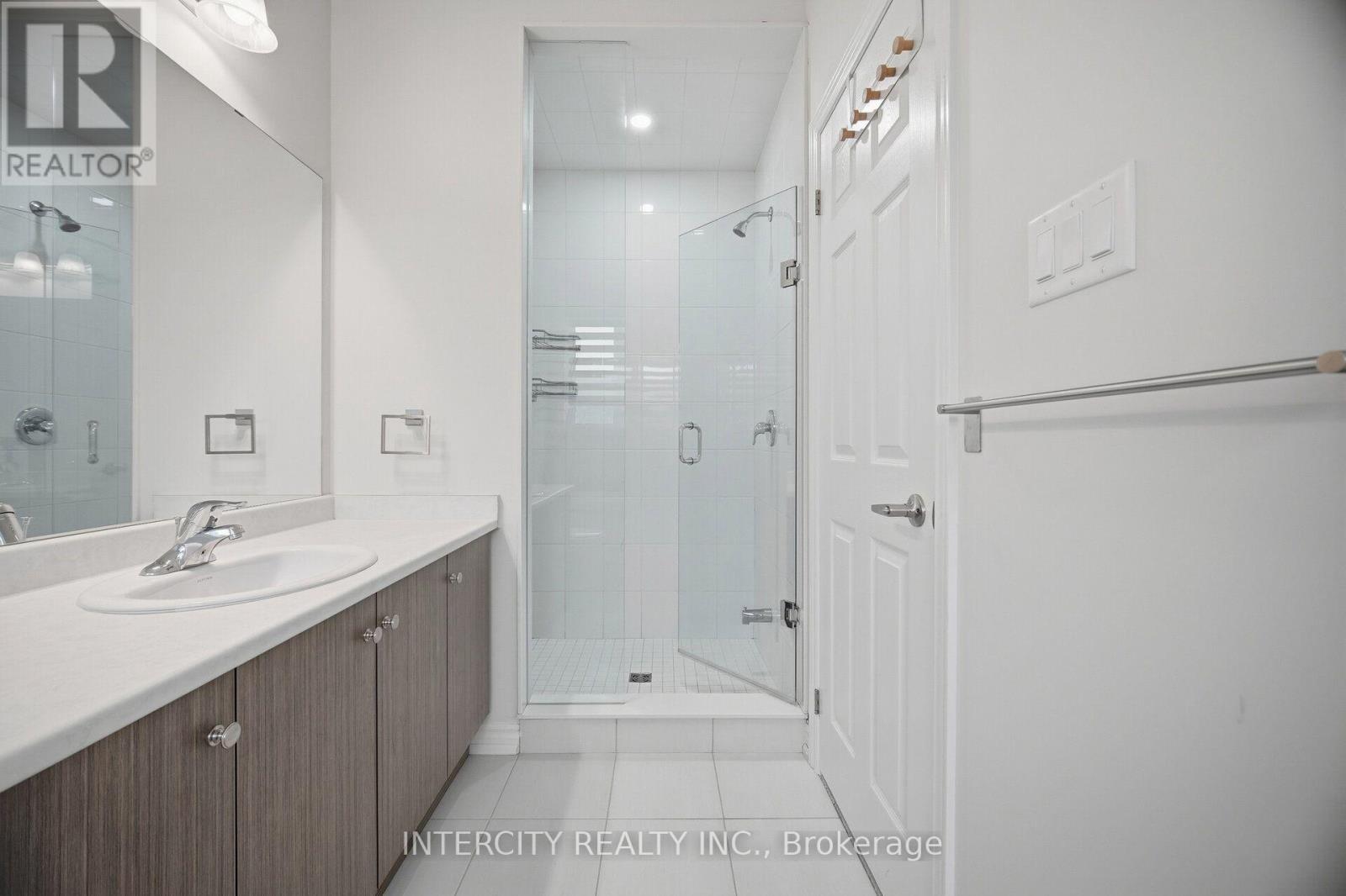 1378 National Common, Burlington (Tyandaga), Ontario  L7P 0V6 - Photo 33 - W14109926