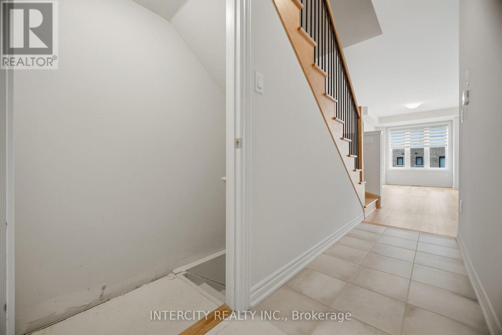 1378 National Common, Burlington (Tyandaga), Ontario  L7P 0V6 - Photo 43 - W14109926