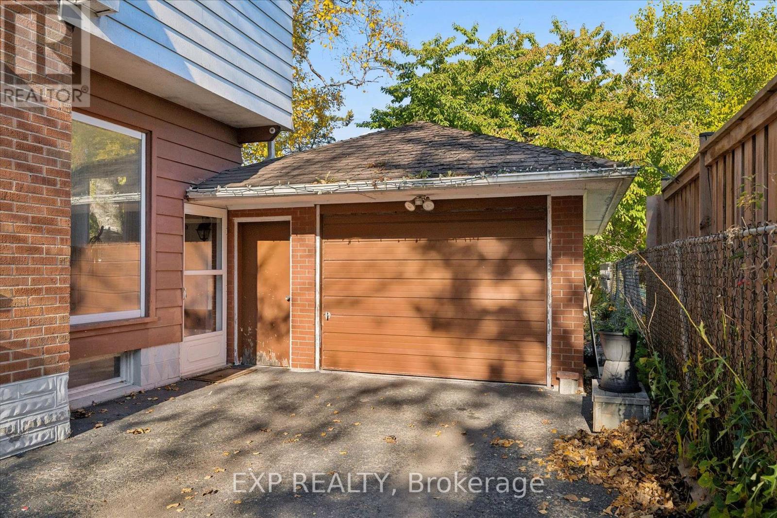 12 Layton Street, Kitchener, Ontario  N2B 1H2 - Photo 30 - X14109826