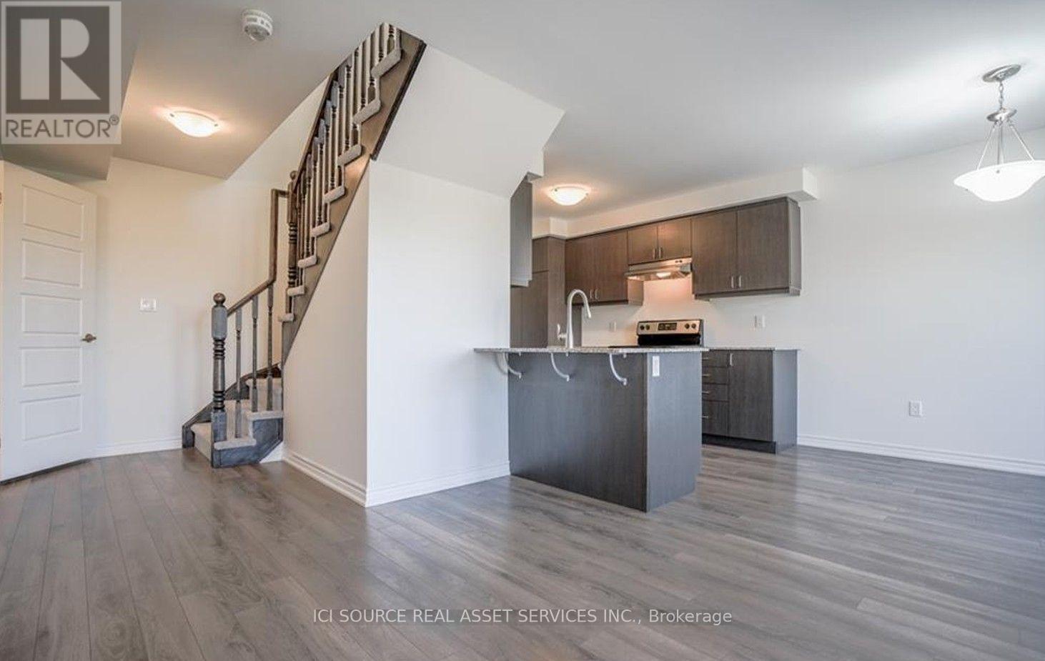 18 Daylily Lane, Kitchener, Ontario  N2R 0L7 - Photo 5 - X14109862