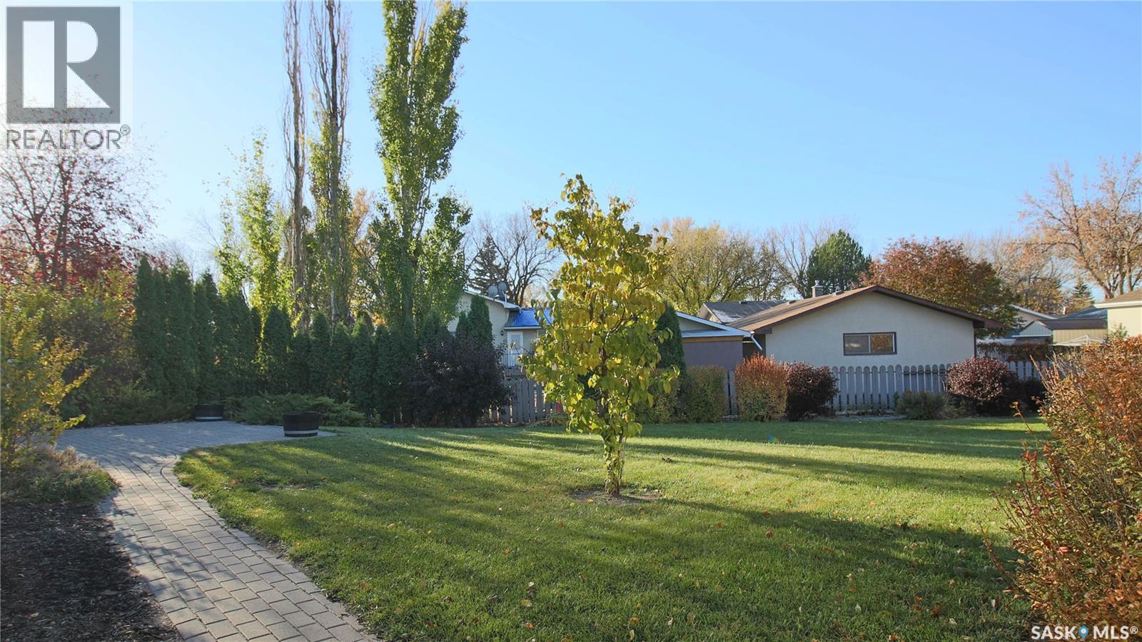 51 French Crescent, Regina, Saskatchewan  S4R 6N3 - Photo 56 - SK051755