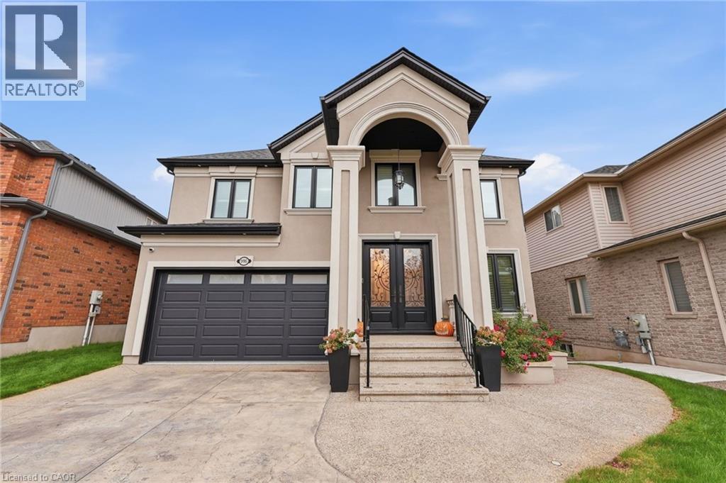 916 Foxbrook Court, Kitchener, Ontario  N2P 2W1 - Photo 4 - 40872483