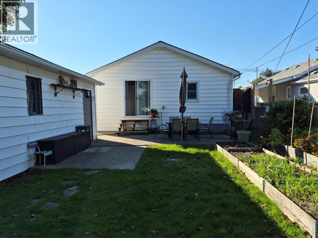 644 Oxford Street, Sarnia, Ontario  N7T 6Z5 - Photo 22 - 26026064