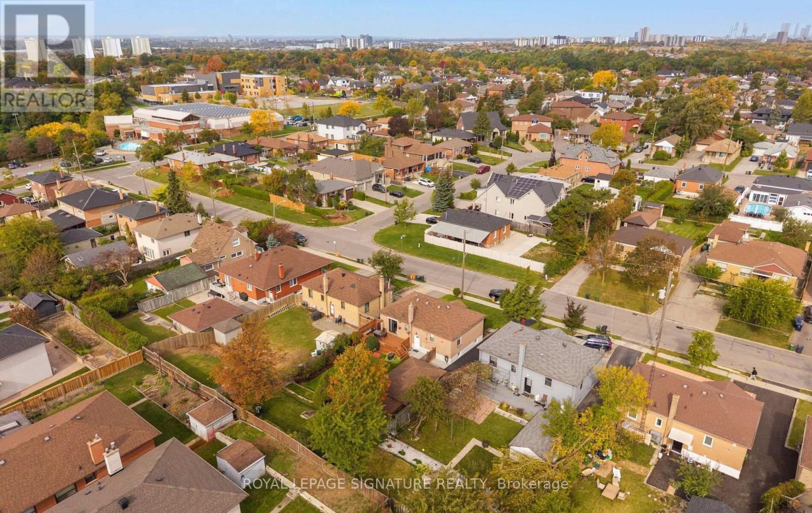 81 Nash Drive, Toronto, Ontario  M3M 2L6 - Photo 38 - W14027560