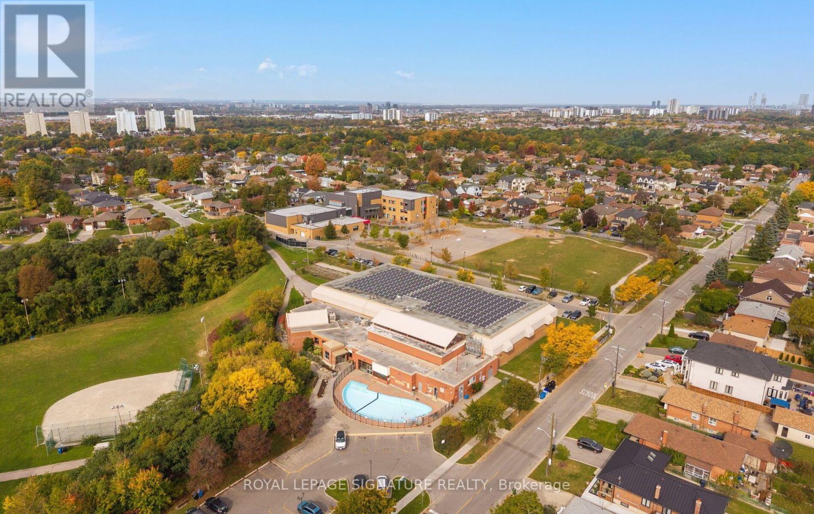 81 Nash Drive, Toronto, Ontario  M3M 2L6 - Photo 39 - W14027560