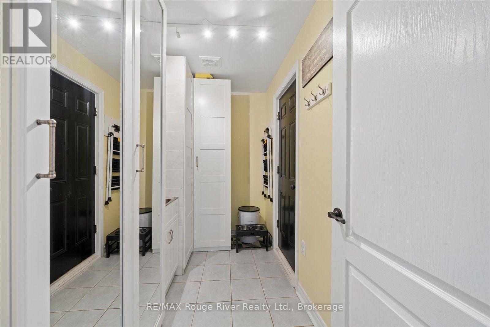 36 Shrewsbury Drive, Whitby, Ontario  L1M 0E2 - Photo 19 - E14110104