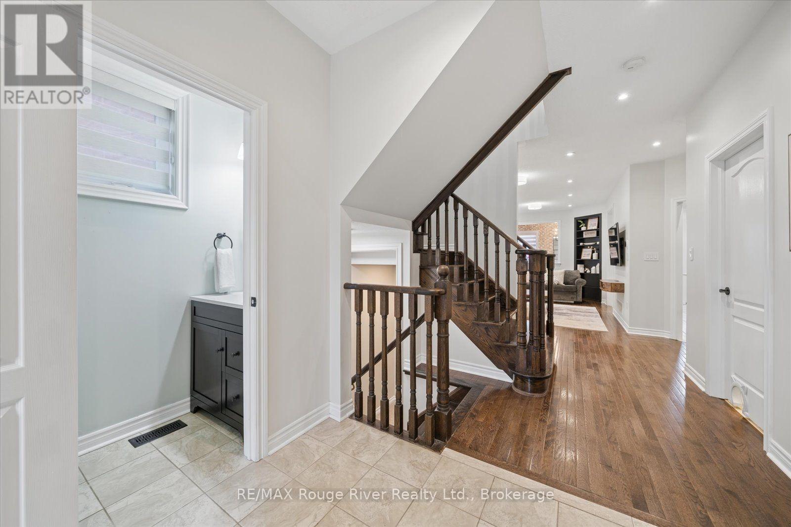 36 Shrewsbury Drive, Whitby, Ontario  L1M 0E2 - Photo 21 - E14110104