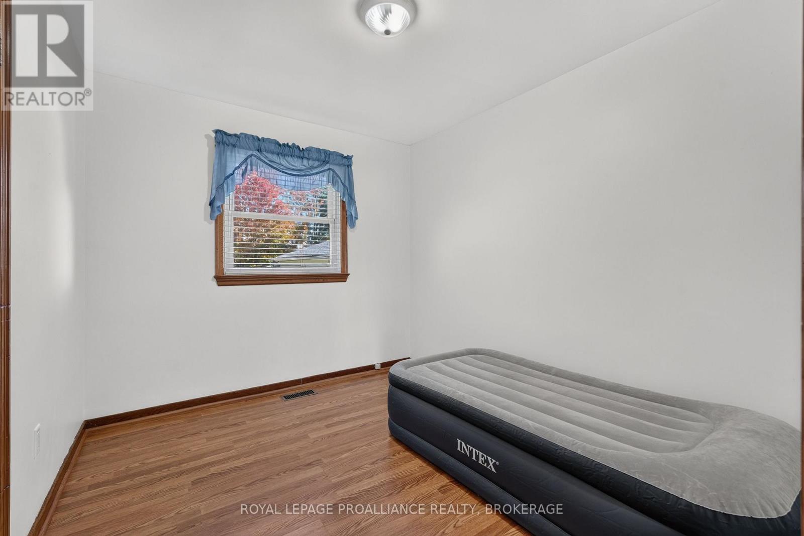 9 Henry Crescent, Loyalist (Amherstview), Ontario  K7N 1G3 - Photo 17 - X14110058