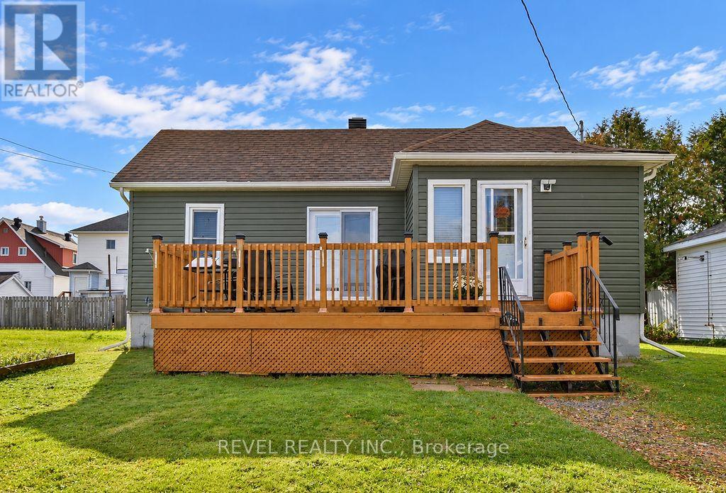 147 Essa Avenue S, Timmins (Sp - Main Area), Ontario  P0N 1H0 - Photo 1 - T14110016