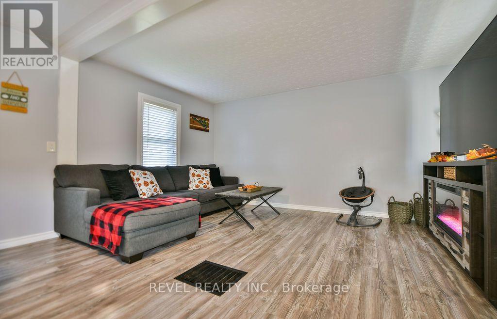 147 Essa Avenue S, Timmins (Sp - Main Area), Ontario  P0N 1H0 - Photo 12 - T14110016