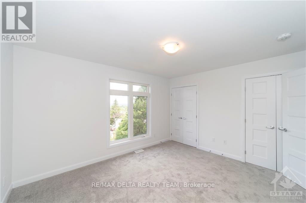 565 Halo Private, Ottawa, Ontario  K1C 1R8 - Photo 18 - X14110108