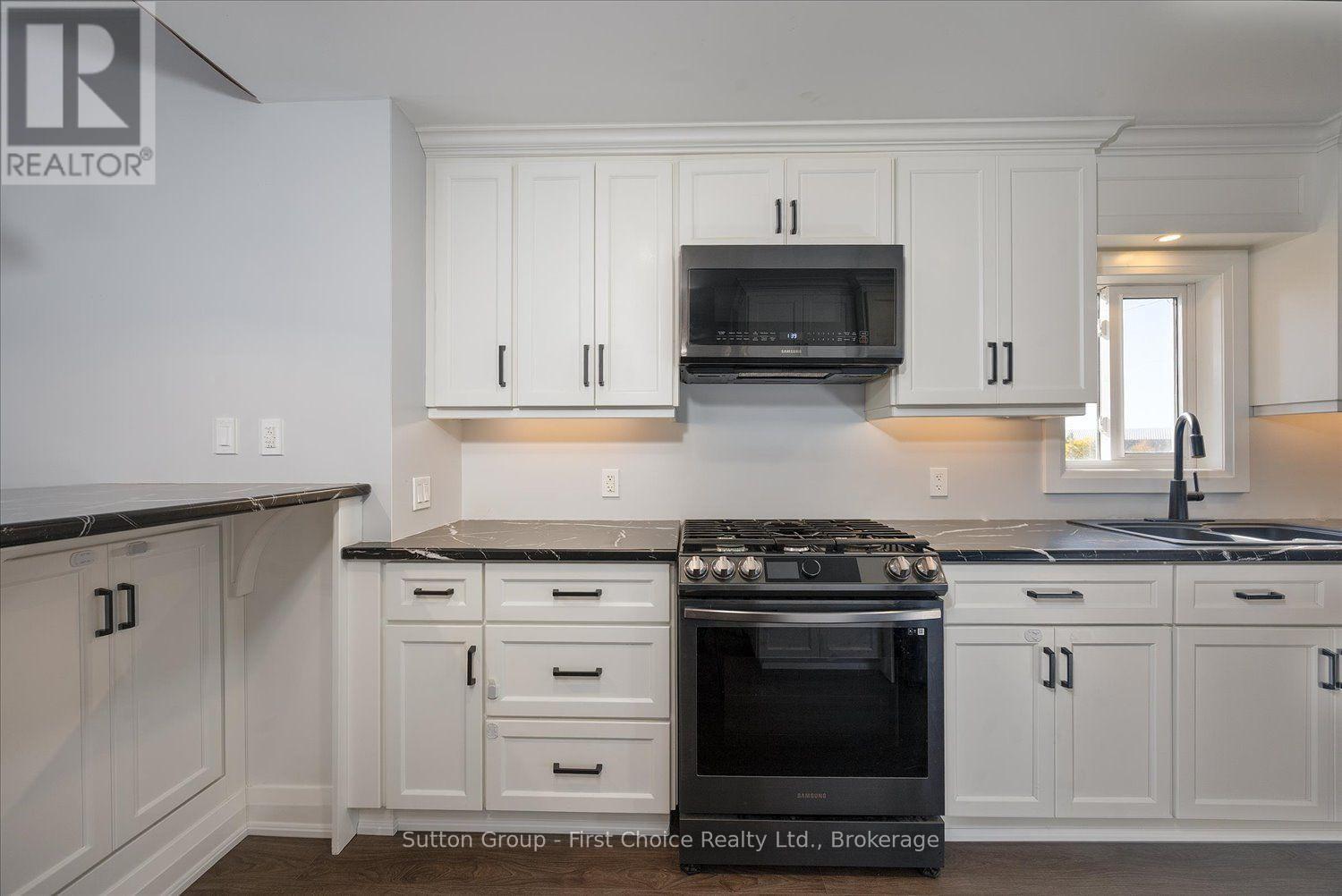 21 Temperance Street, Perth East, Ontario  N0K 1M0 - Photo 7 - X14110094