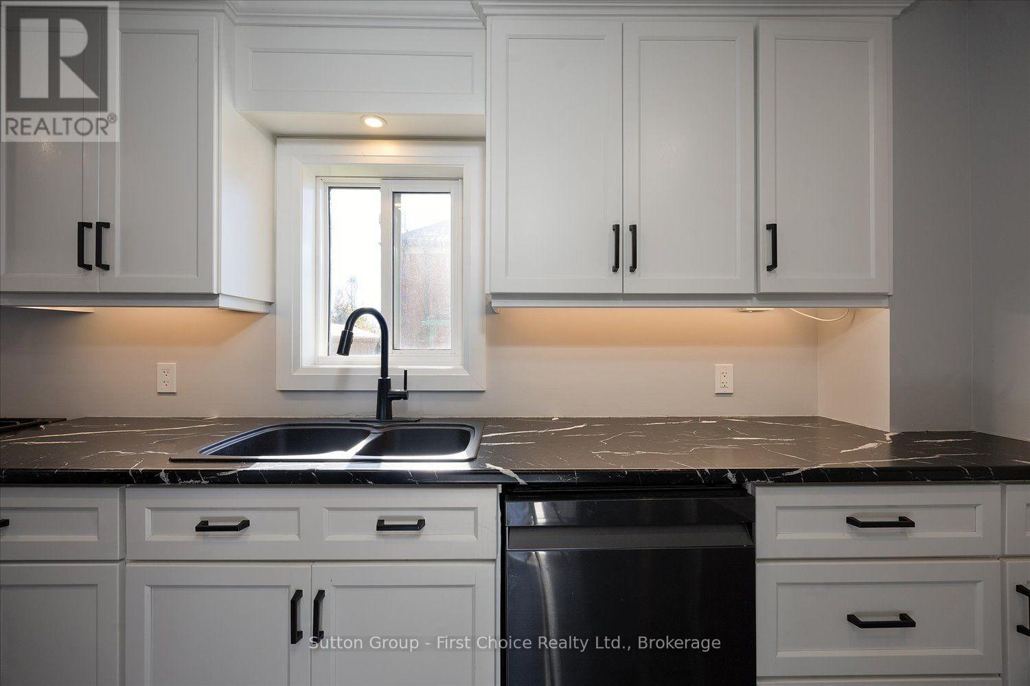 21 Temperance Street, Perth East, Ontario  N0K 1M0 - Photo 8 - X14110094