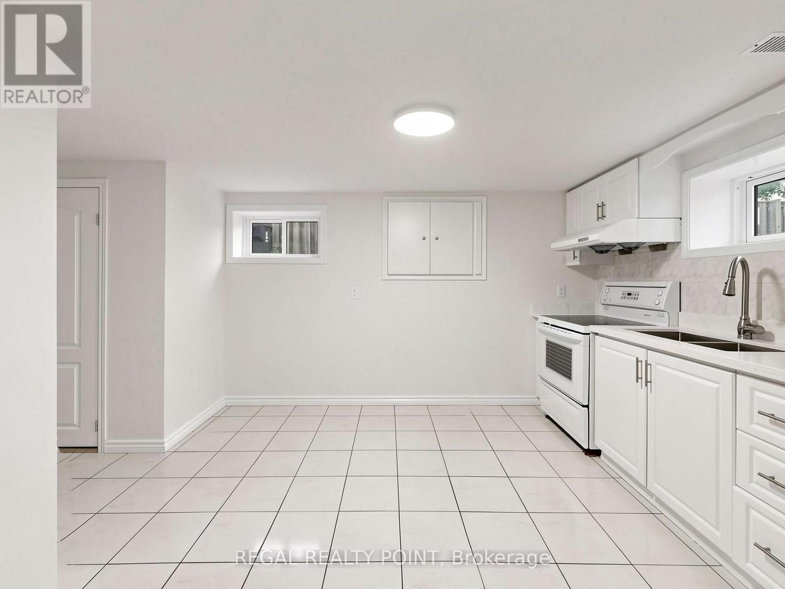 71 Clydesdale Drive, Toronto (Pleasant View), Ontario  M2J 3N3 - Photo 28 - C14110076