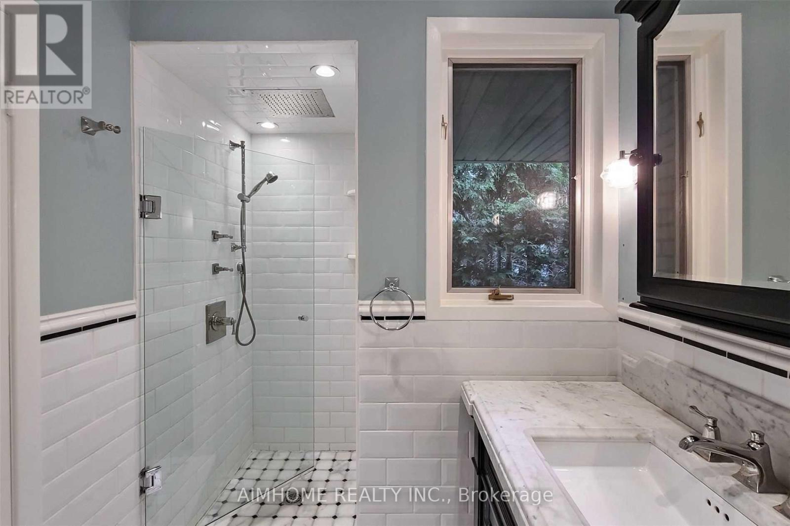 103 Alamosa Drive, Toronto, Ontario  M2J 2N8 - Photo 10 - C14110082