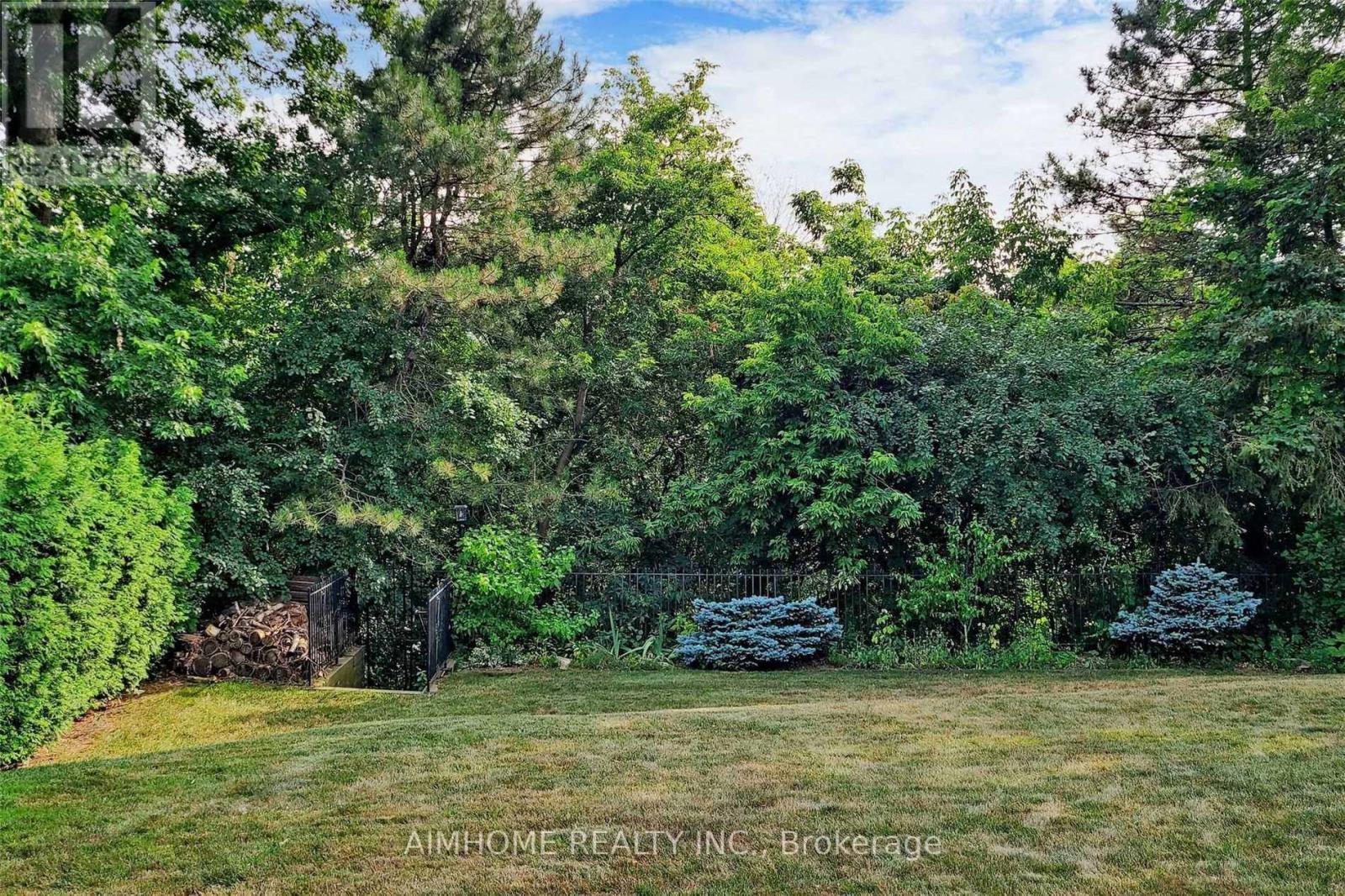 103 Alamosa Drive, Toronto, Ontario  M2J 2N8 - Photo 19 - C14110082