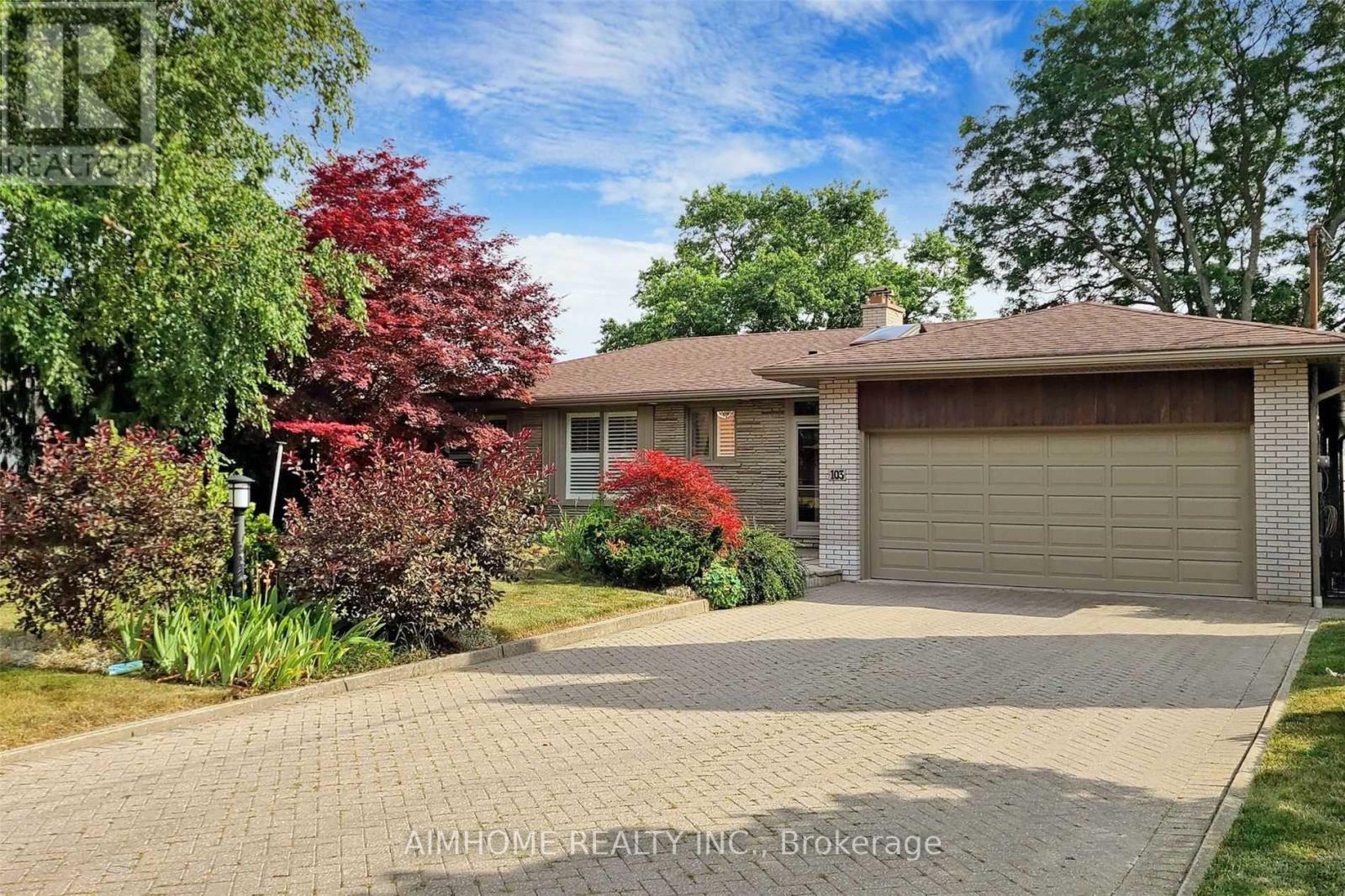 103 Alamosa Drive, Toronto, Ontario  M2J 2N8 - Photo 2 - C14110082