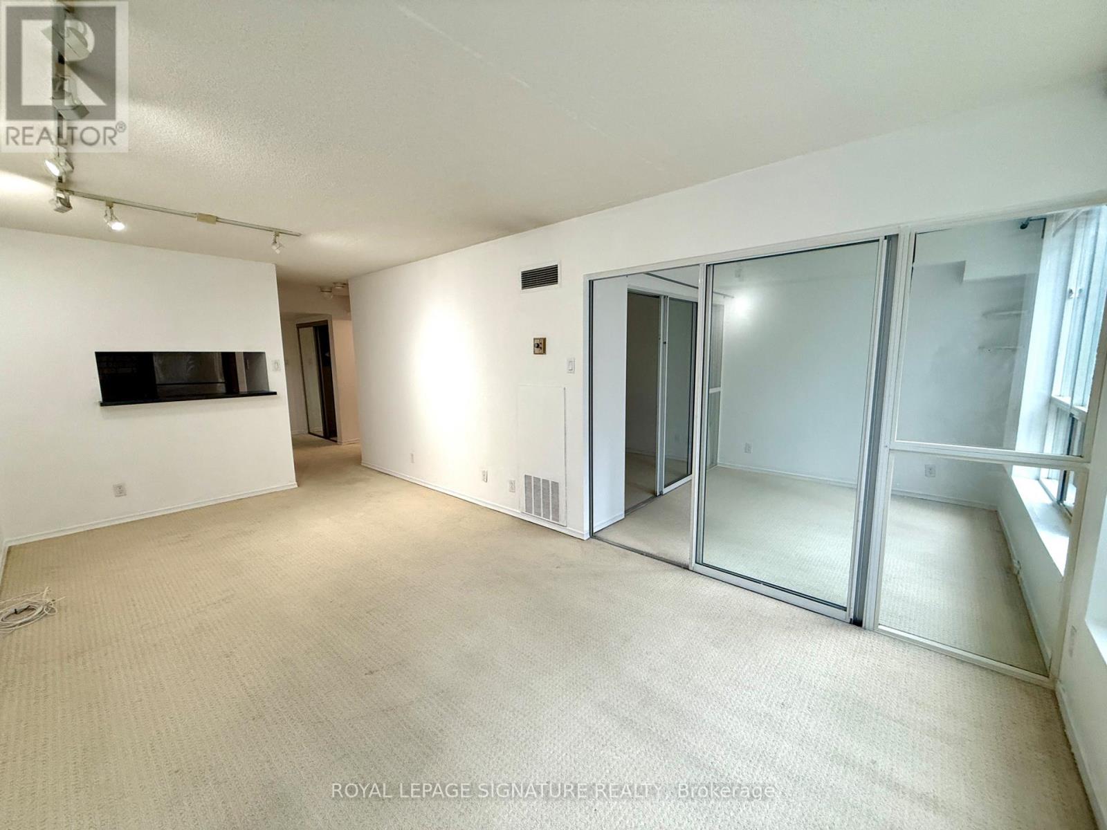 309 - 92 KING STREET E