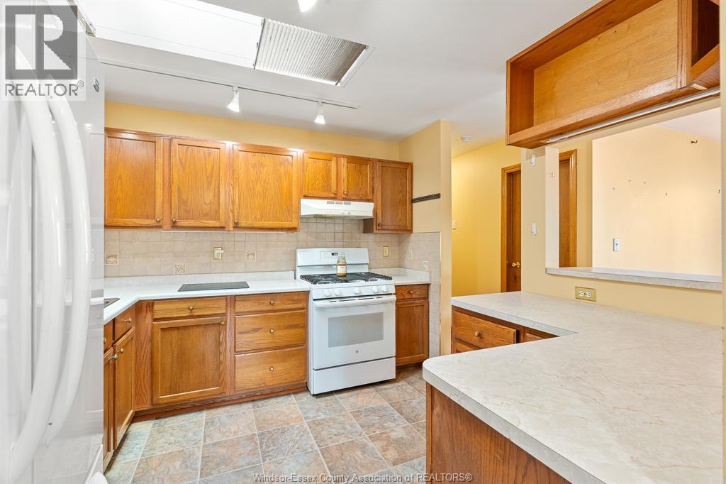 120 Rivervilla Court, Lasalle, Ontario  N9J 3N9 - Photo 10 - 26026080