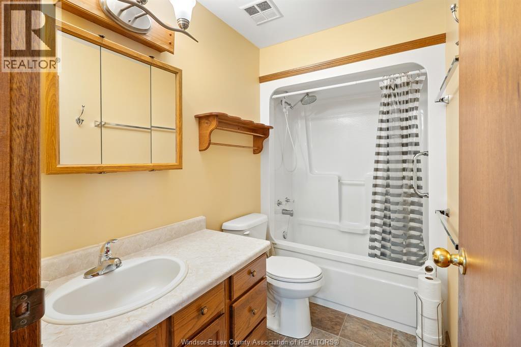 120 Rivervilla Court, Lasalle, Ontario  N9J 3N9 - Photo 11 - 26026080