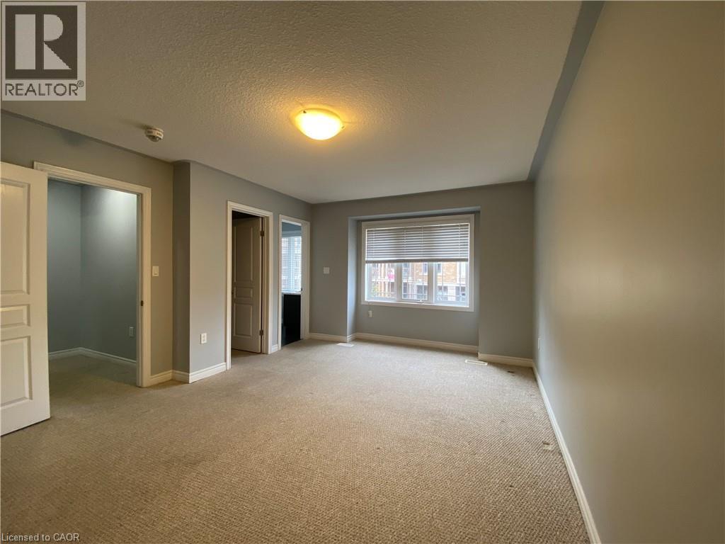 90 BLOOM Crescent