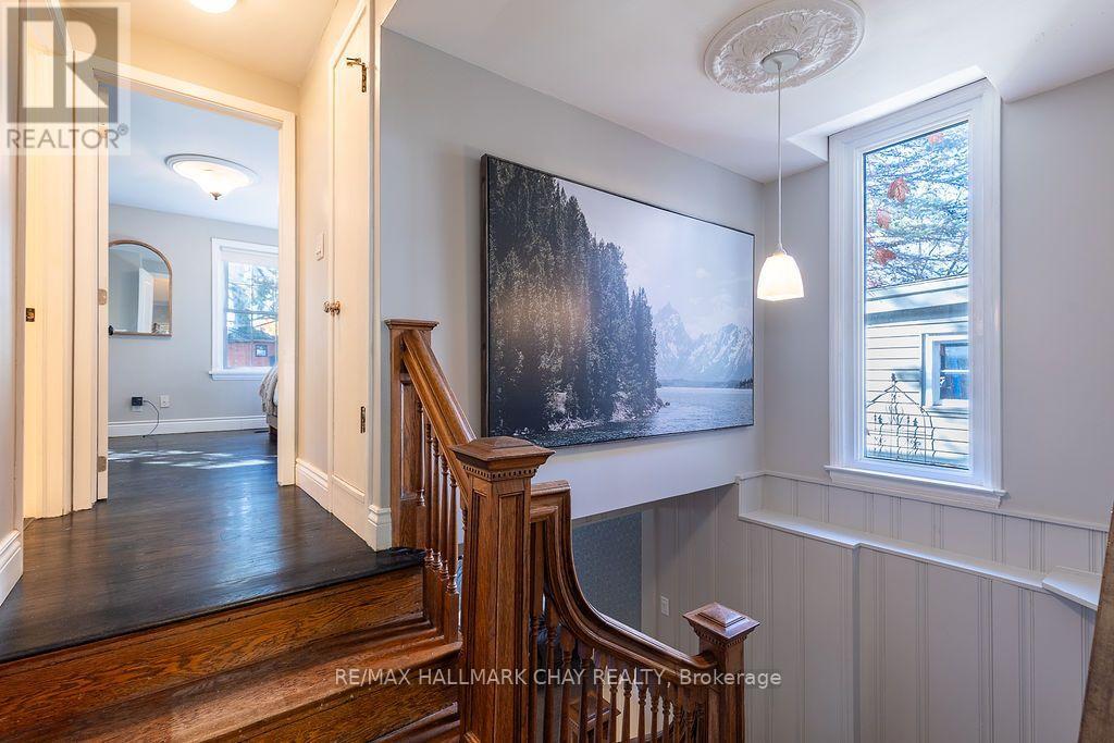 63 Napier Street, Barrie (Codrington), Ontario  L4M 1W3 - Photo 13 - S14109974
