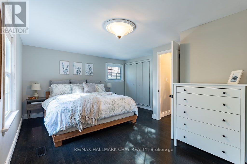 63 Napier Street, Barrie (Codrington), Ontario  L4M 1W3 - Photo 15 - S14109974