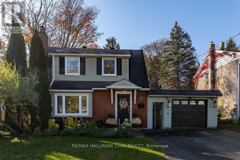 63 Napier Street, Barrie (Codrington), Ontario  L4M 1W3 - Photo 2 - S14109974