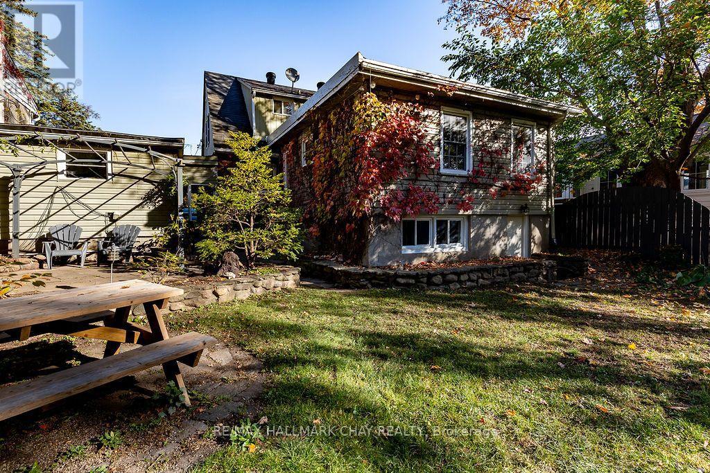 63 Napier Street, Barrie (Codrington), Ontario  L4M 1W3 - Photo 27 - S14109974