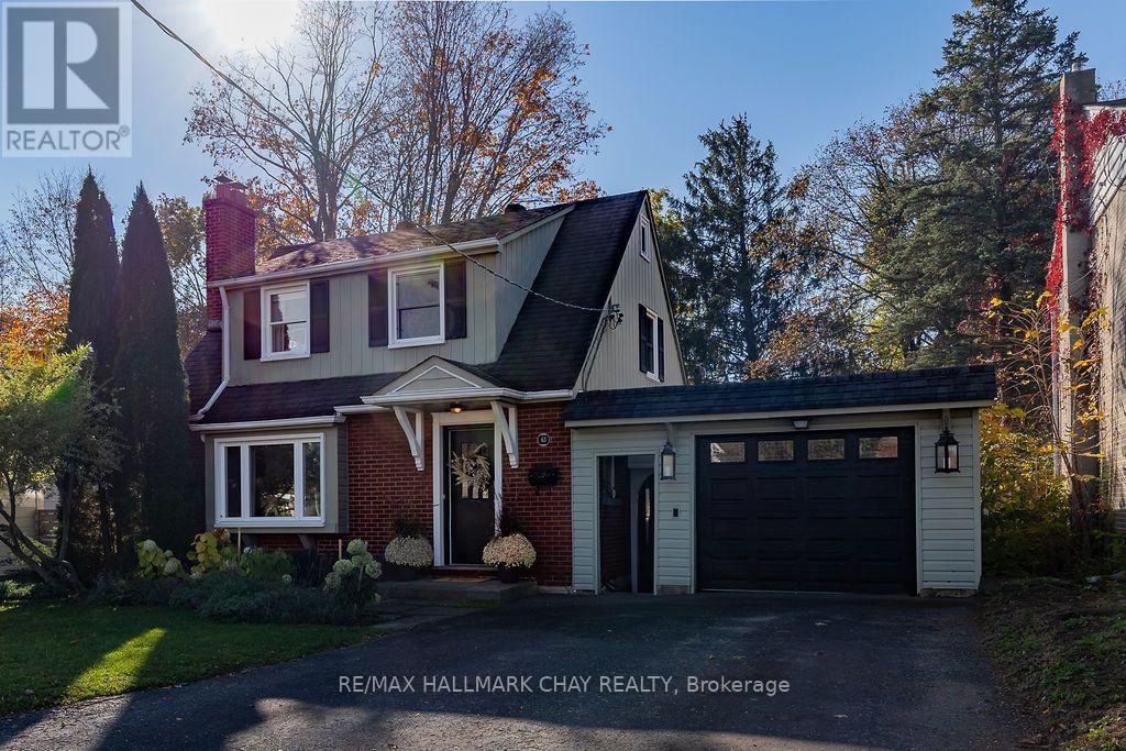 63 Napier Street, Barrie (Codrington), Ontario  L4M 1W3 - Photo 3 - S14109974