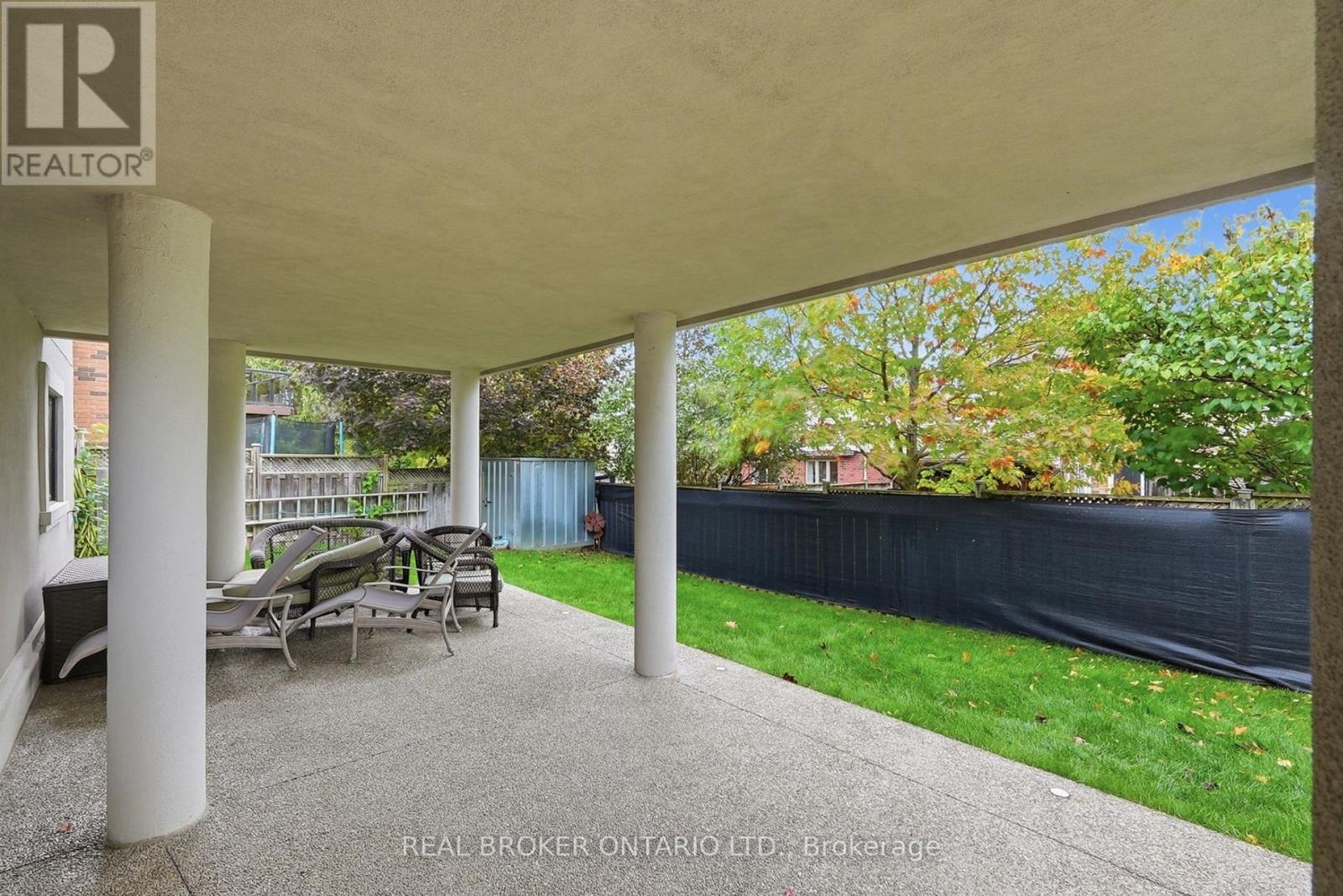 916 Foxbrook Court, Kitchener, Ontario  N2P 2W1 - Photo 40 - X14110116