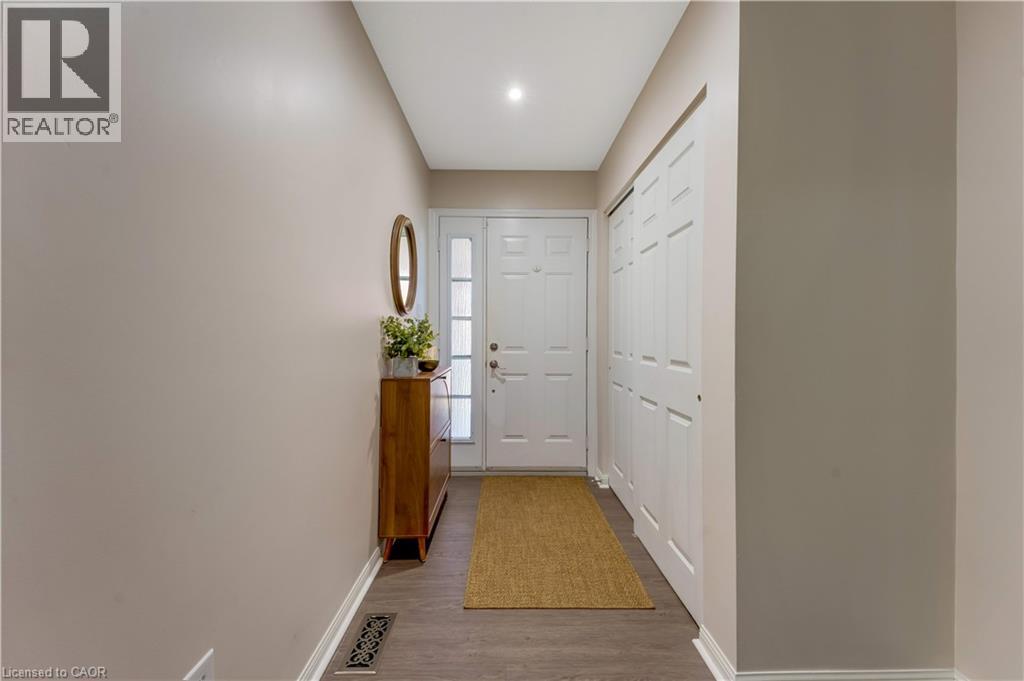268 Keewatin Avenue, Kitchener, Ontario  N2B 3W4 - Photo 5 - 40873485