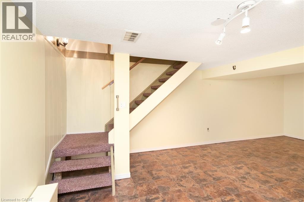 160 Birchcliffe Crescent, Hamilton, Ontario  L8T 4K9 - Photo 32 - 40873334