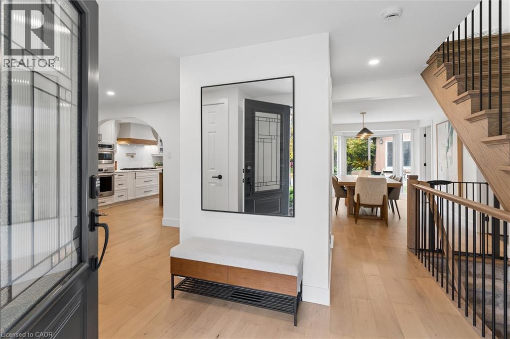 128 Sunpoint Crescent, Waterloo, Ontario  N2V 1V1 - Photo 3 - 40872915