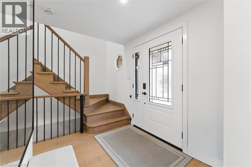 128 Sunpoint Crescent, Waterloo, Ontario  N2V 1V1 - Photo 4 - 40872915
