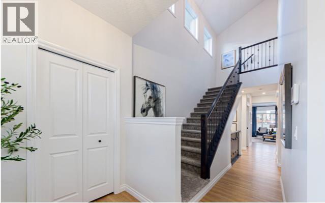 1010 Bayview Crescent SW