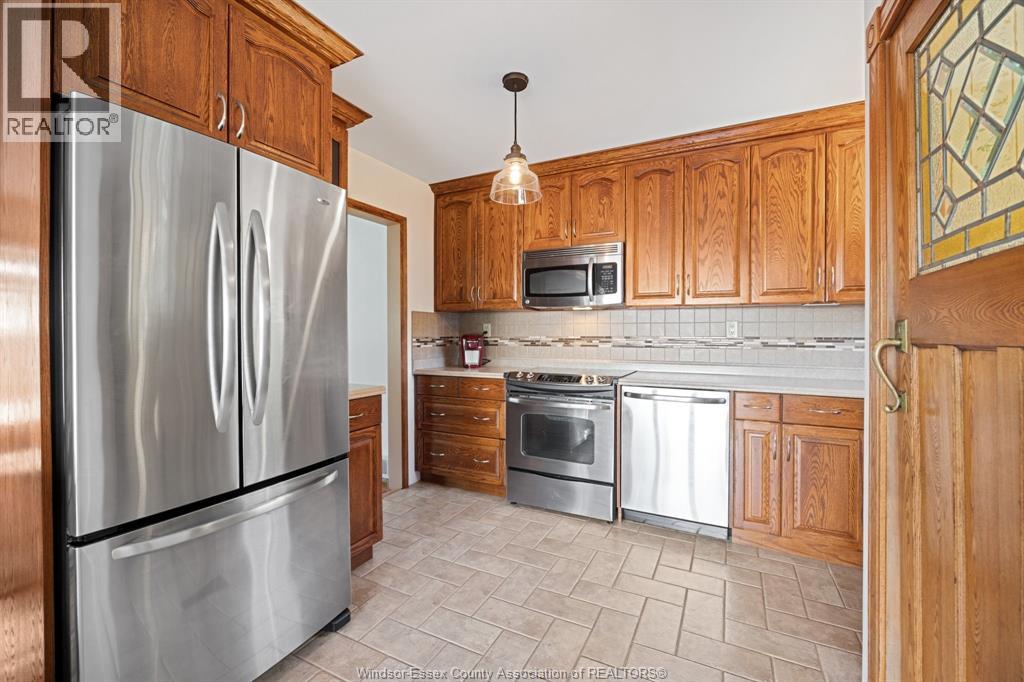 3511 Charlevoix, Windsor, Ontario  N9E 3B4 - Photo 10 - 26026087