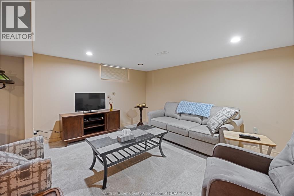 3511 Charlevoix, Windsor, Ontario  N9E 3B4 - Photo 14 - 26026087