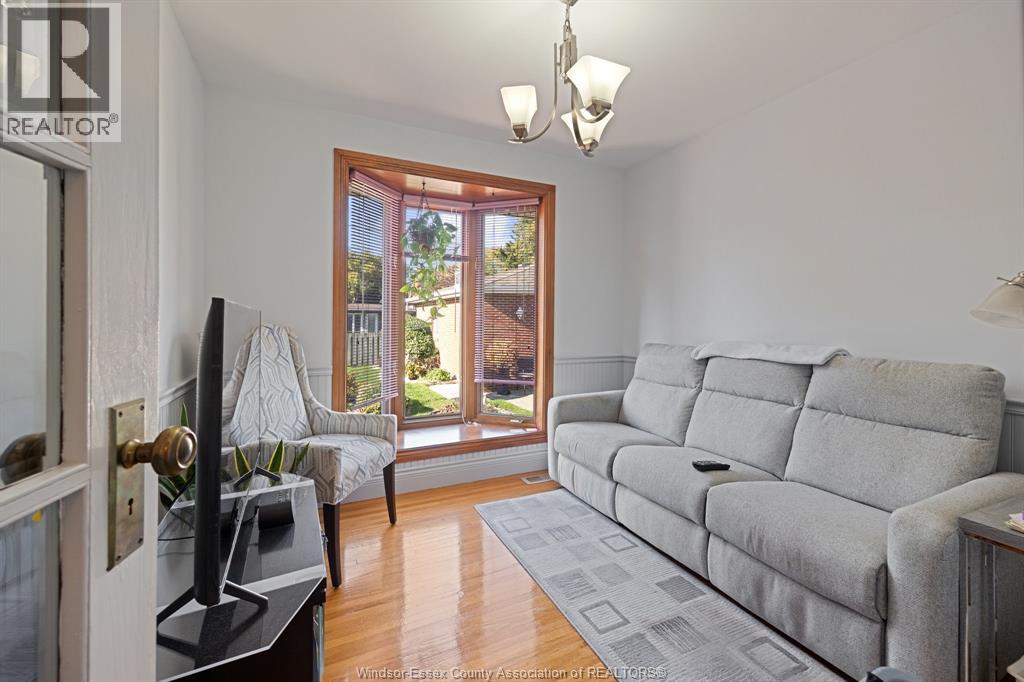 3511 Charlevoix, Windsor, Ontario  N9E 3B4 - Photo 19 - 26026087