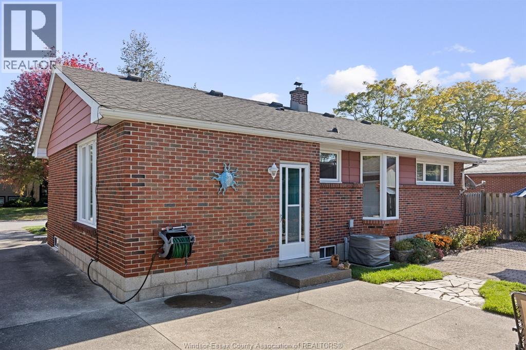 3511 Charlevoix, Windsor, Ontario  N9E 3B4 - Photo 22 - 26026087