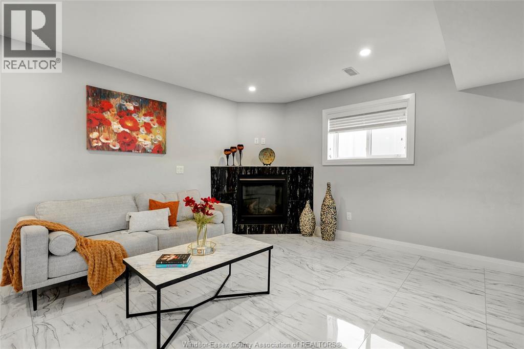 4015 Sixth Concession, Windsor, Ontario  N9G 1S6 - Photo 23 - 26026084
