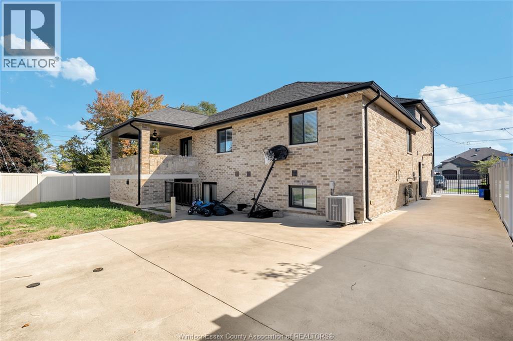 4015 Sixth Concession, Windsor, Ontario  N9G 1S6 - Photo 31 - 26026084