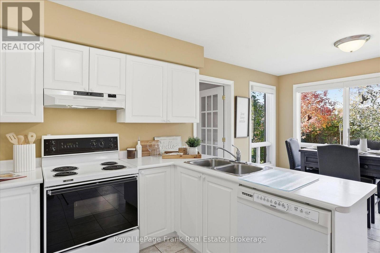 1544 Glenforest Crescent, Peterborough (Monaghan Ward 2), Ontario  K9K 2J1 - Photo 11 - X14110156