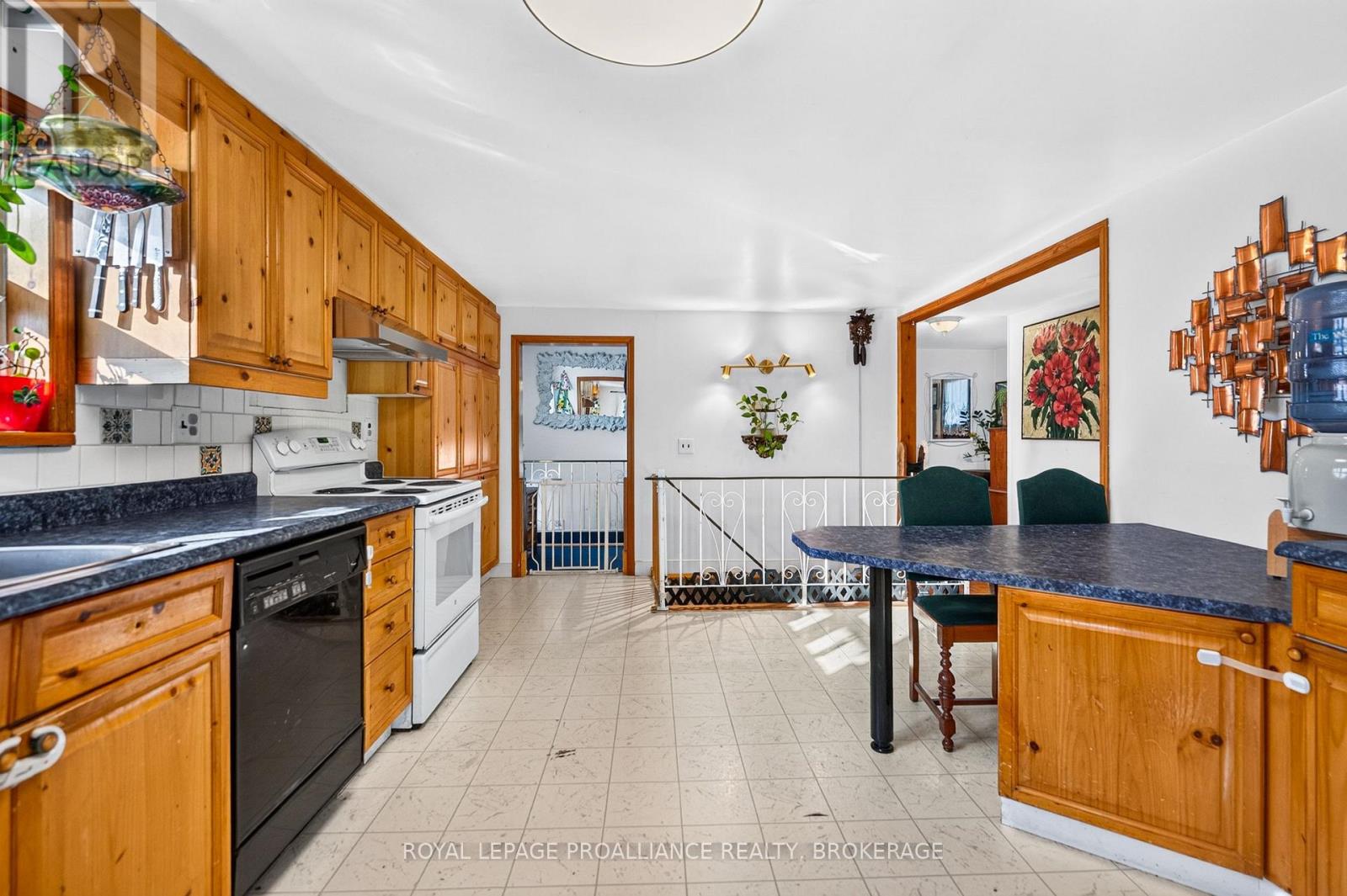 628 Macdonnell Street, Kingston (East Of Sir John A. Blvd), Ontario  K7K 4X3 - Photo 12 - X14110160