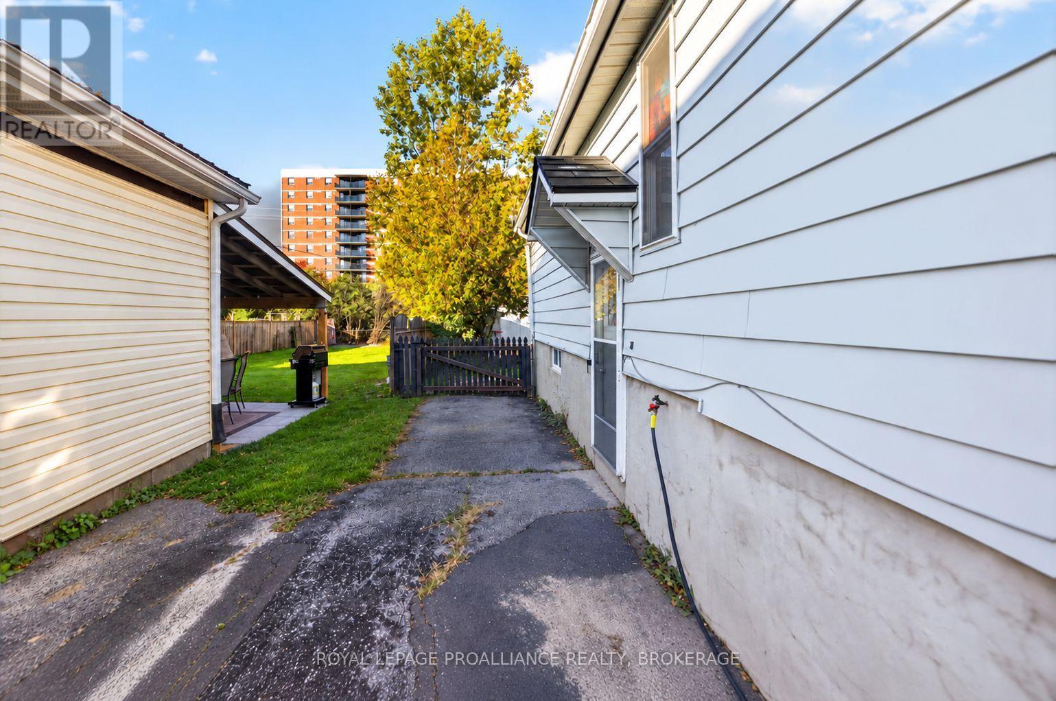 628 Macdonnell Street, Kingston (East Of Sir John A. Blvd), Ontario  K7K 4X3 - Photo 35 - X14110160