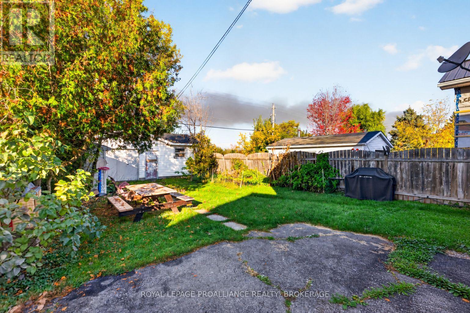 628 Macdonnell Street, Kingston (East Of Sir John A. Blvd), Ontario  K7K 4X3 - Photo 37 - X14110160